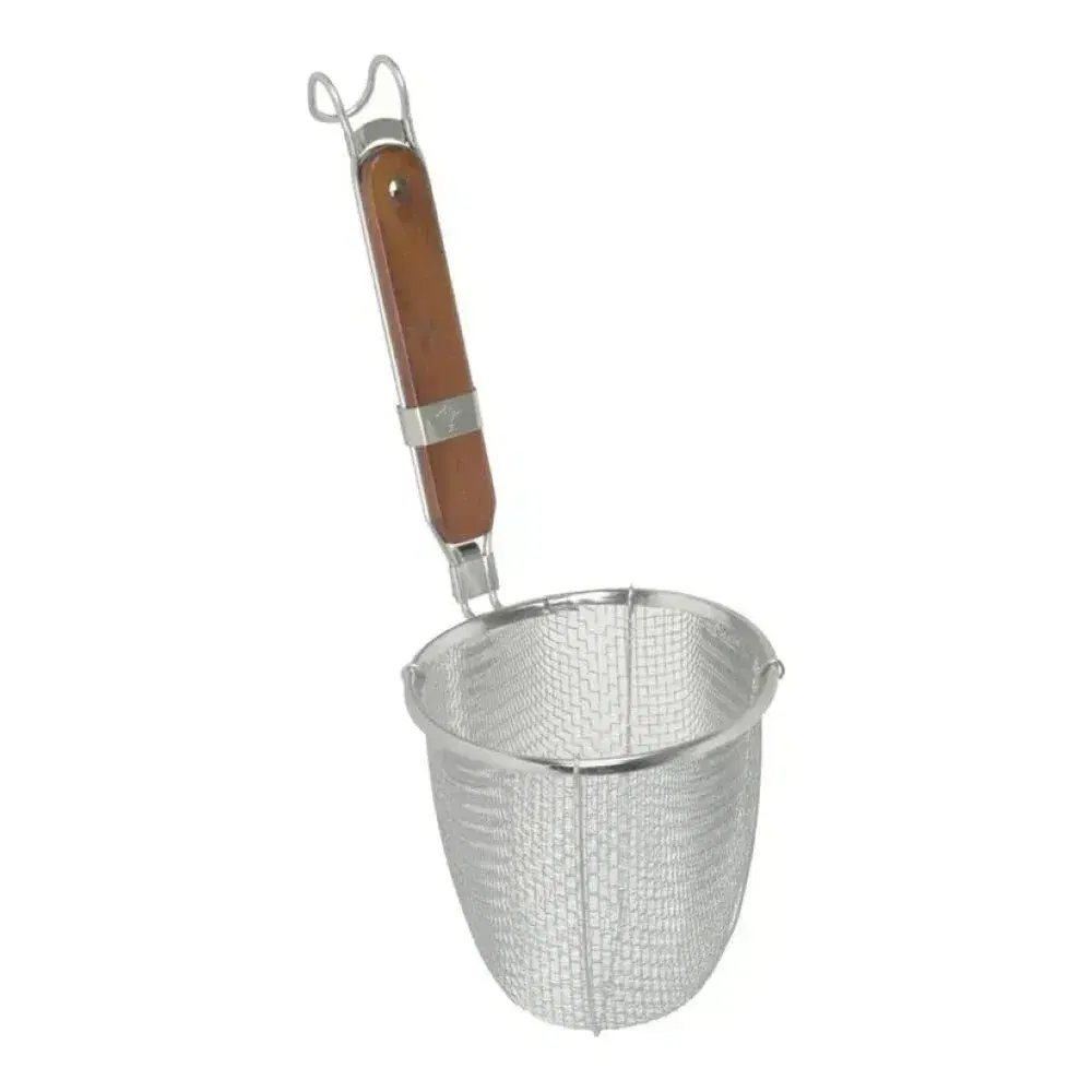 Thunder Group SLNS001 5 1/2" Mesh Noodle Skimmer, Stainless Steel with Flat Wood Handle
