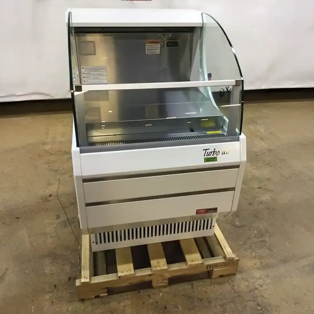 Used Turbo Air TOM-30SW-N 28" Refrigerated Display Case