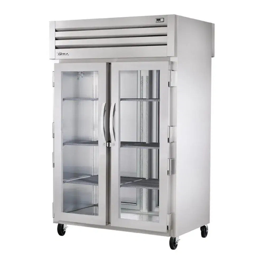 True STR2H-2G 52" Reach-In Heated Holding Cabinet, 2-Section Glass Door